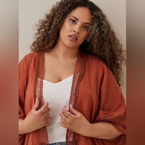 TORRID Kimono - Picture 5 of 10